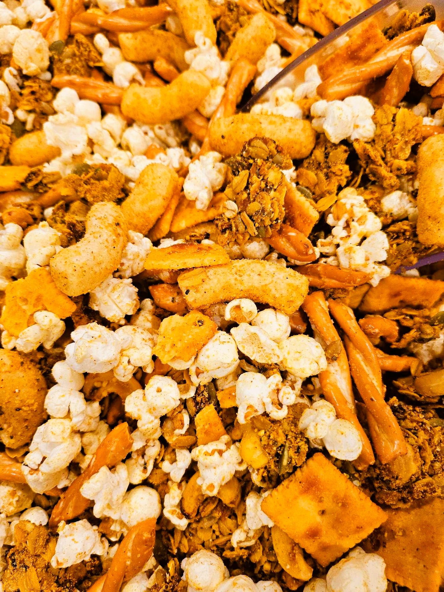 Cheezy Does It! Eeezy Peezy - Artisan Granola Blend - 12 ounce resealable bag
